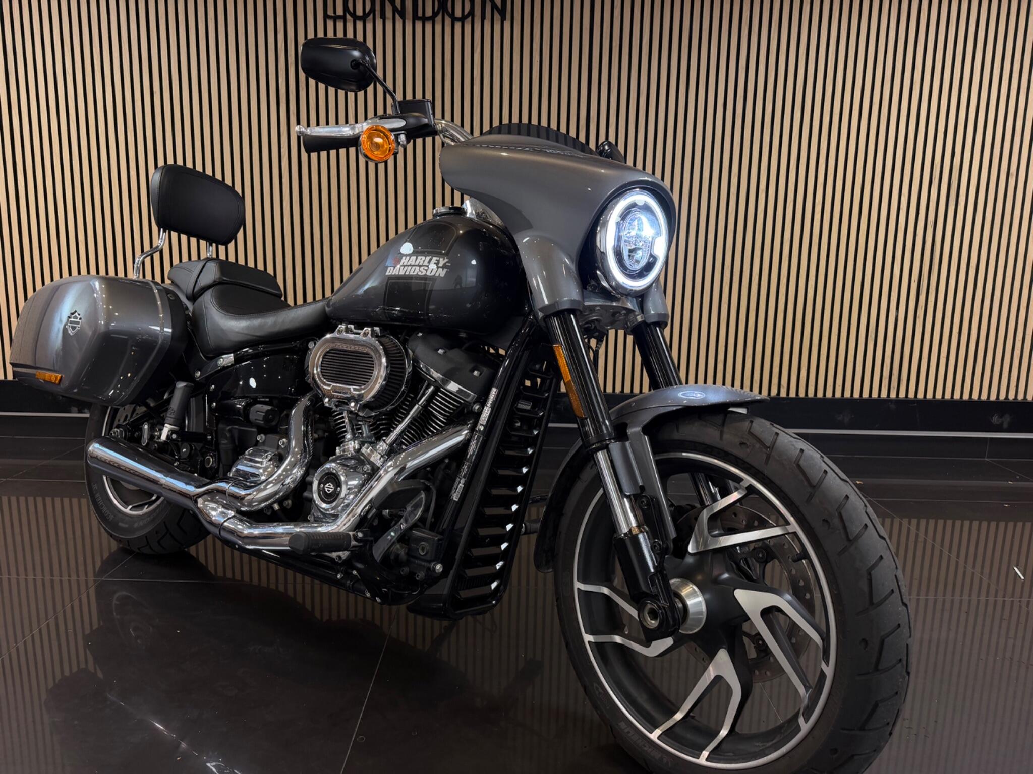 Harley-Davidson Softail
